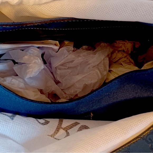 Gucci Guccissima Hobo Bag - Picture 9 of 9